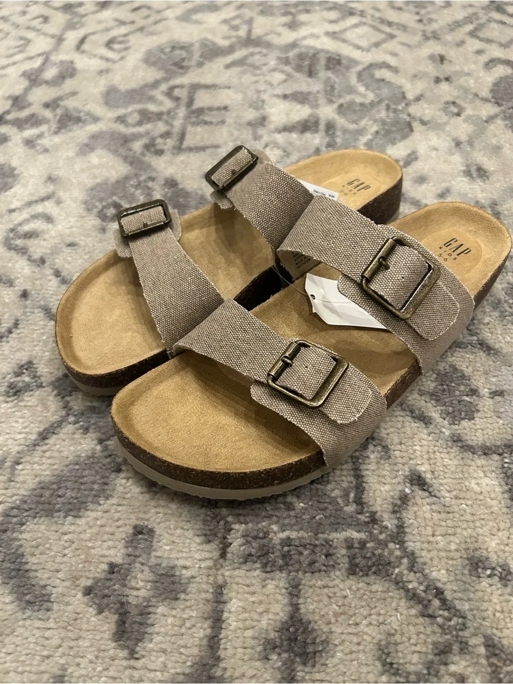 🤎 NWT! GAP Kids Taupe Tan Double Buckle Slide Sandals